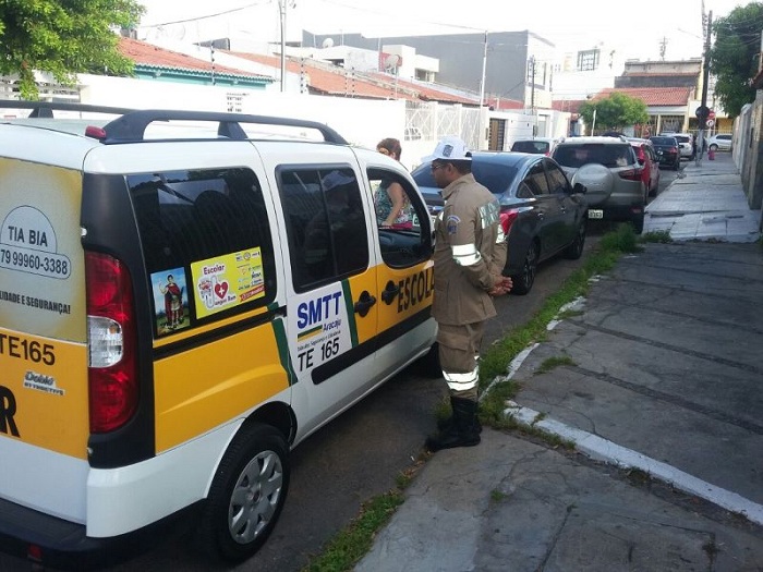 SMTT Aracaju alerta população para os cuidados na contratação do transporte escolar - SMTT Aracaju